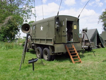 JAPMODELS GMC SHELTER RADIO 